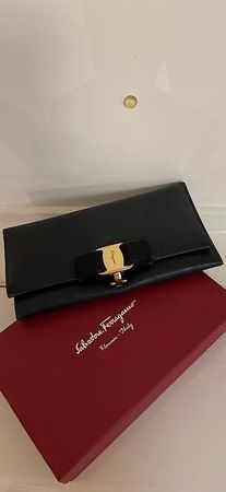 Salvatore Ferragamo Portemonnaie Kalbleder Schwarz