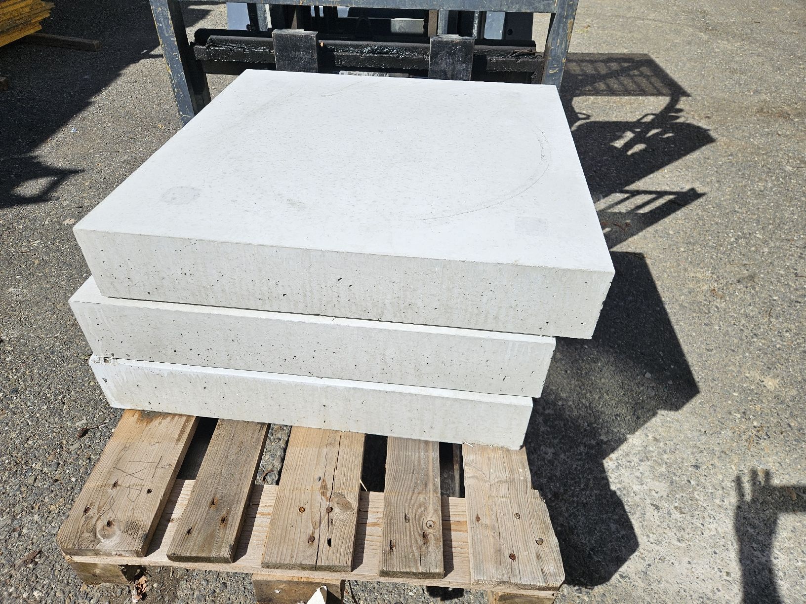 Bodenbeläge: Betonplatten – Neu (gemäss Beschreibung) aus Egnach von John6030 2