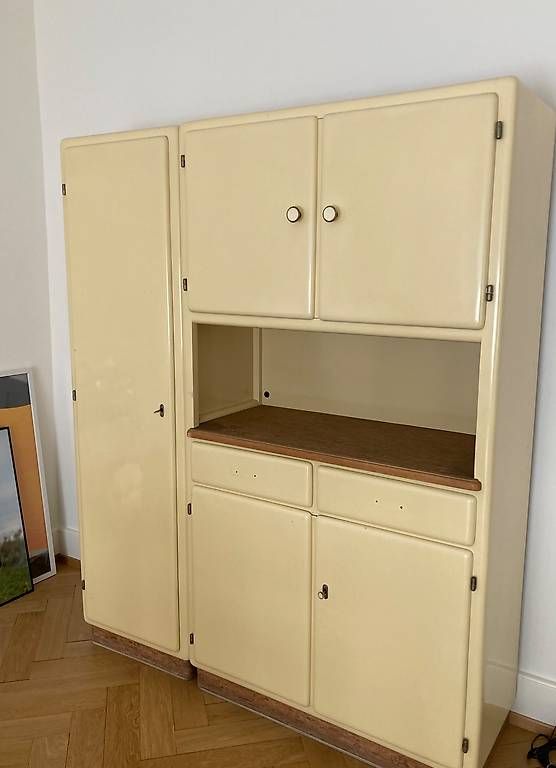 Credenze: Vintage Buffet und Schränkli 50er – Usato da Basel venduto da Libero092 1