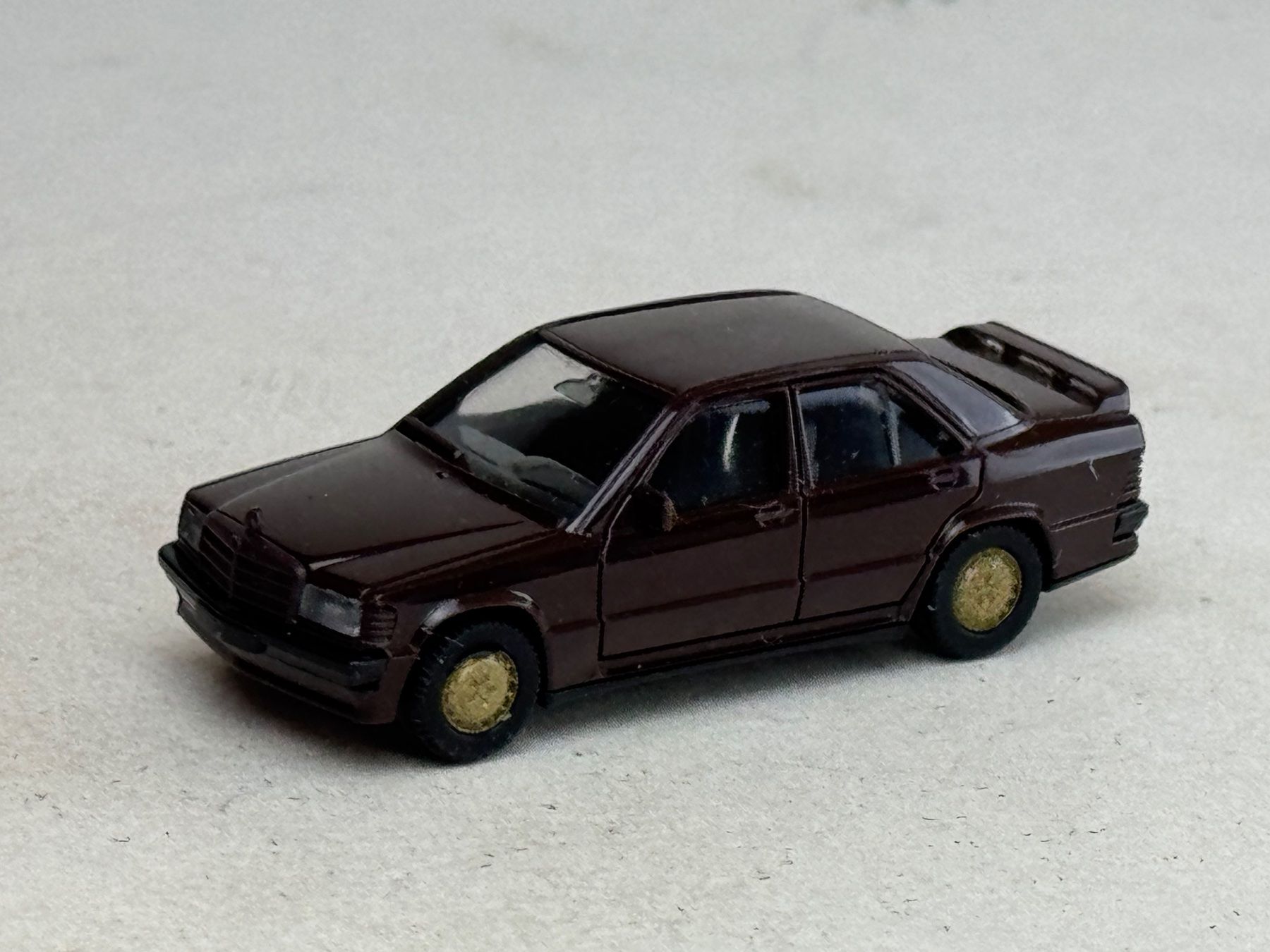 Herpa Modellini d'auto: VE- Herpa Mercedes 190 E braunrot – Usato da Elm venduto da Wikmtz