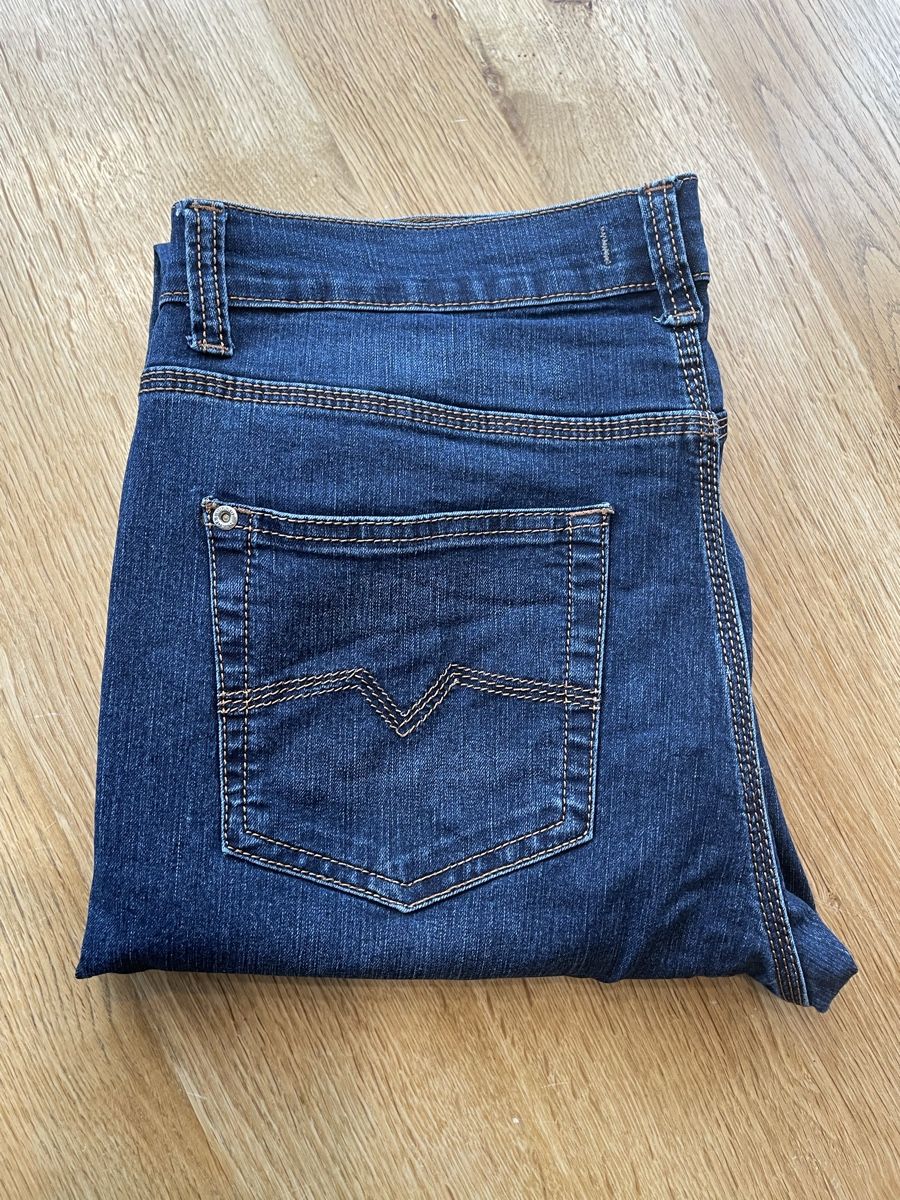 Lotti di vestiti: Kleiderpaket 2teilg Grösse 34/32 – Usato da Zürich venduto da piervier4 8