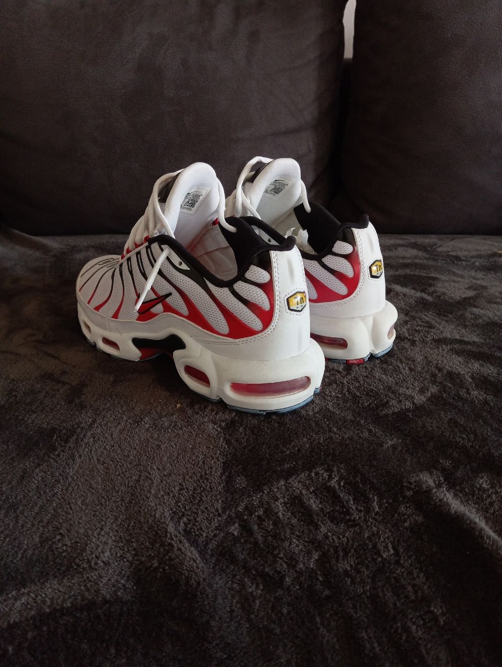 Nike Scarpe da uomo: Nike Air Max Plus 2022 (EU43) – Usato da Schaffhausen venduto da mattsoutlet 4