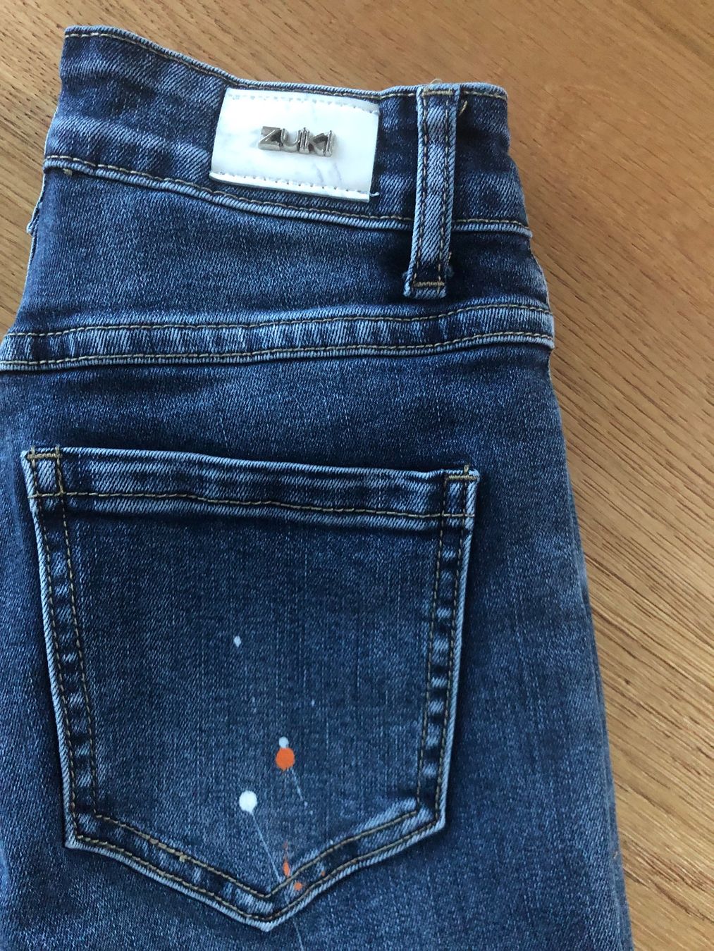 Jeans: JEANS ZUIKI 34 mit Farbklecksen – Usato da Wattwil venduto da jopara 3