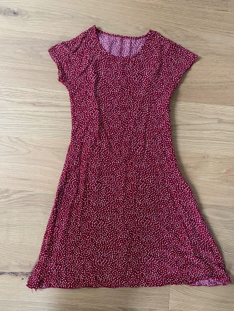 Schönes Kleid (Midi) für den Sommer Grösse S