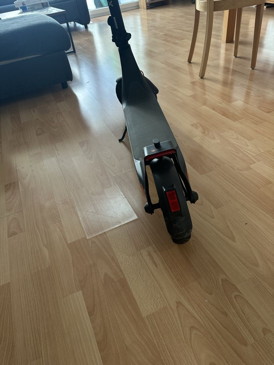 Scooters: E Scooter xIaomI – Neu (gemäss Beschreibung) aus Luzern von ben_v2qm 1