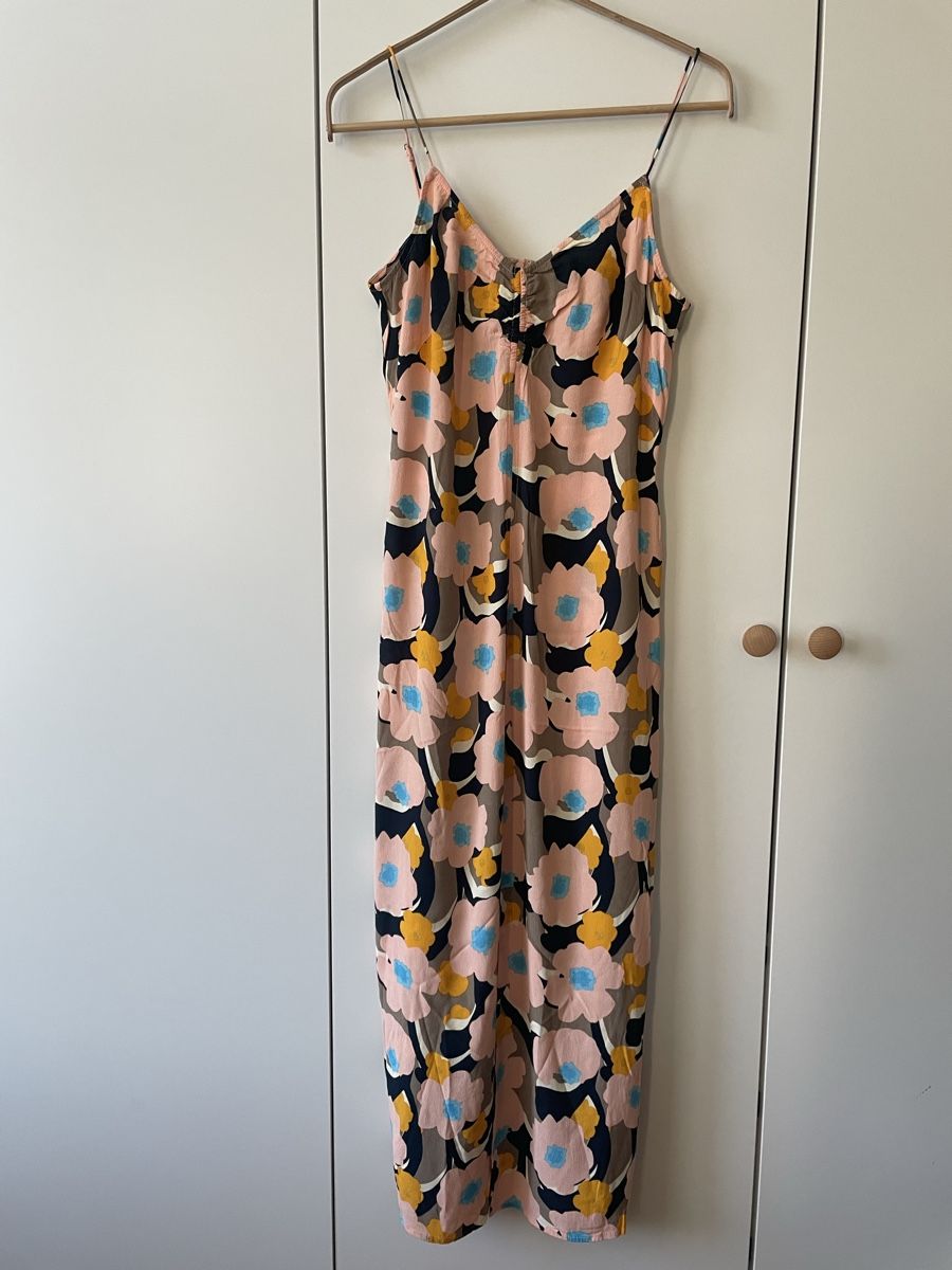 Kleider: Modström Spaghettiträger-Kleid mit Blumenmuster Gr. S – Gebraucht aus Neukirch an der Thur von bee88