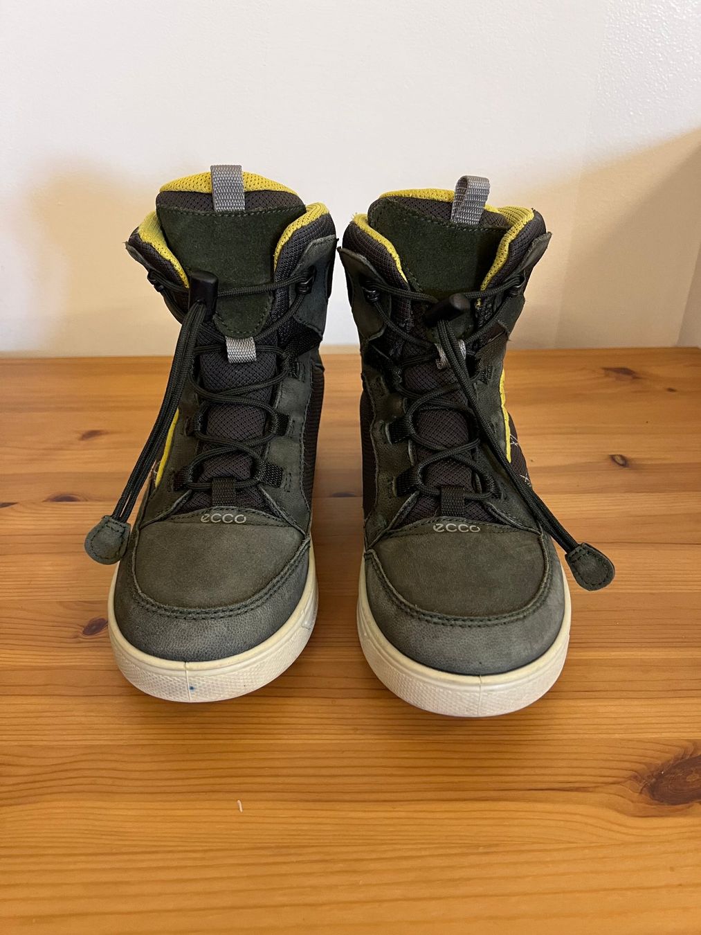 Ecco Scarpe per ragazzi: Ecco UrbanSnowborder Gr. 36 – Usato da Horgen venduto da cla_7txf 1