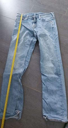 Jeans hellblau Grösse 32/32 gebraucht