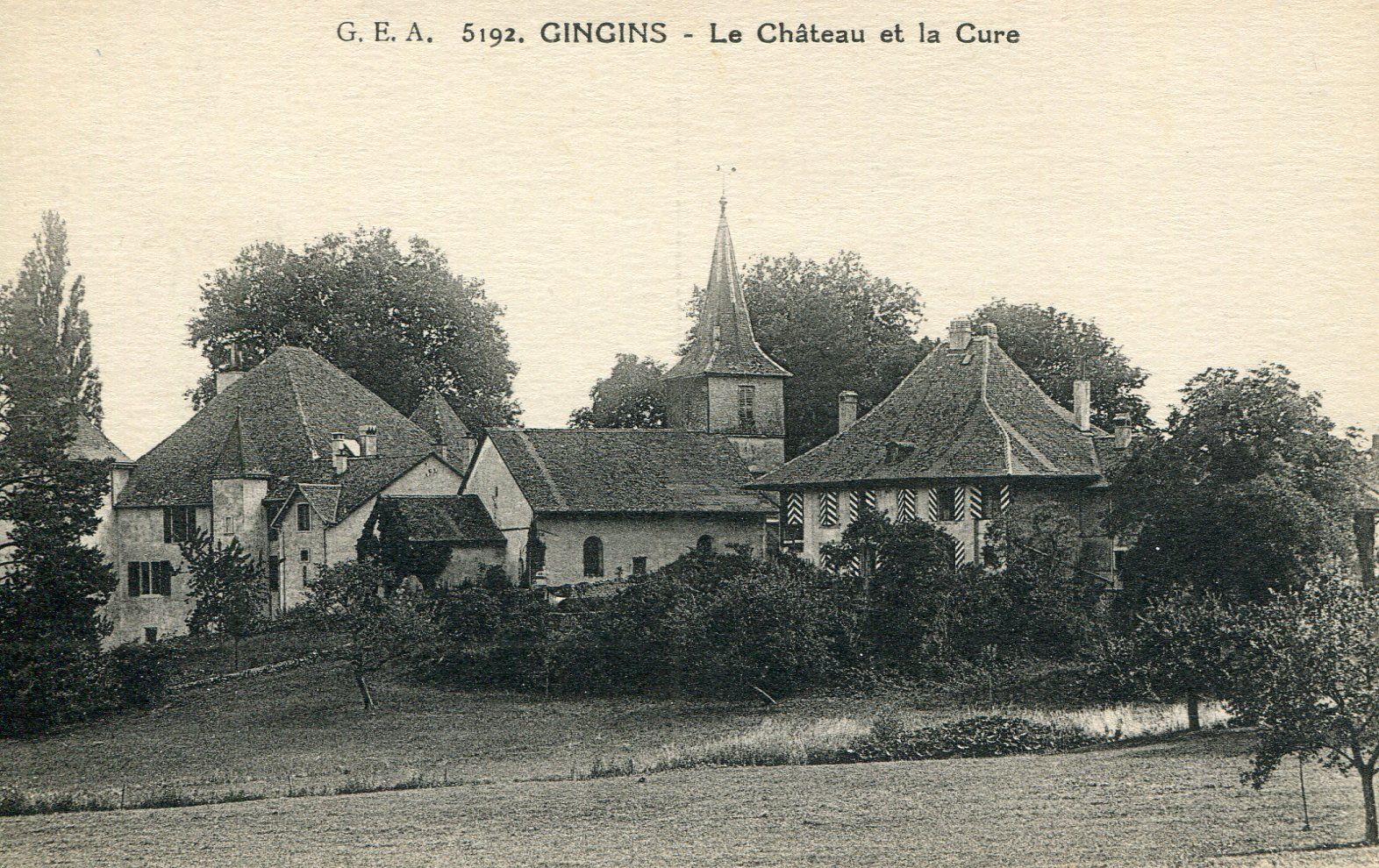 Ansichtskarten: Gingins - Le Château et la Cure – Gebraucht aus Les Avants von Jaman7