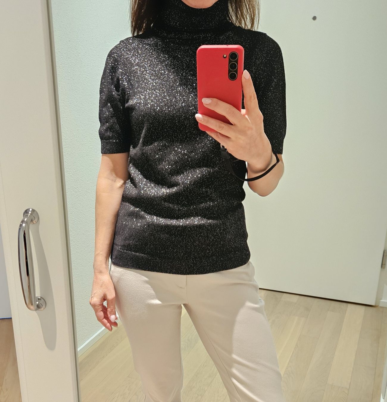 Maglioni & Felpe: Andiata Damen Rollkragenpullover Glitzer S schwarz – Nuovo (secondo la descrizione) da Regensdorf venduto da bus_dn2t