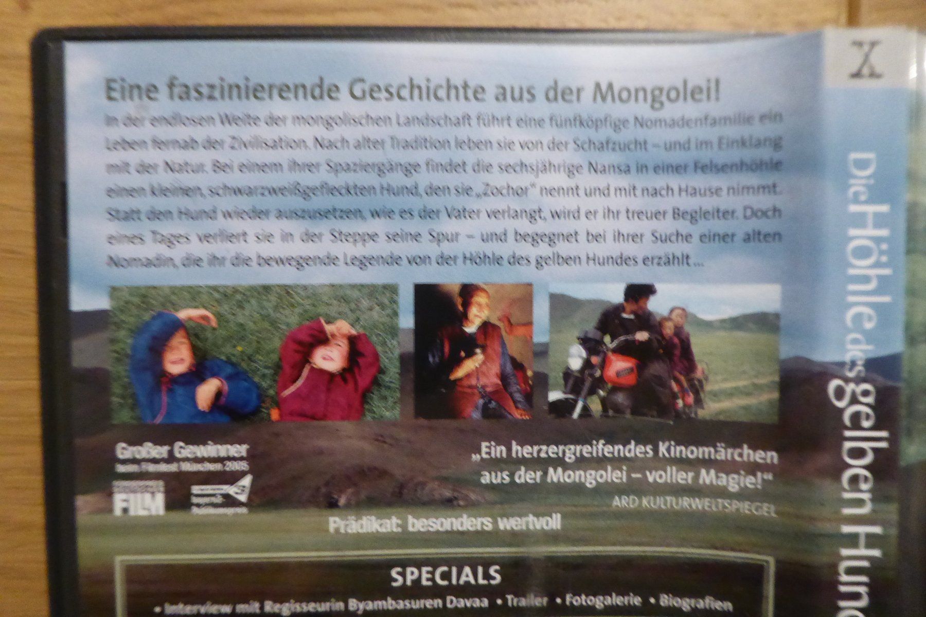 Tous les DVDs: Die Höhle des gelben Hundes Mongolisch OmU – D'occasion à Allschwil par Summelsarium 1