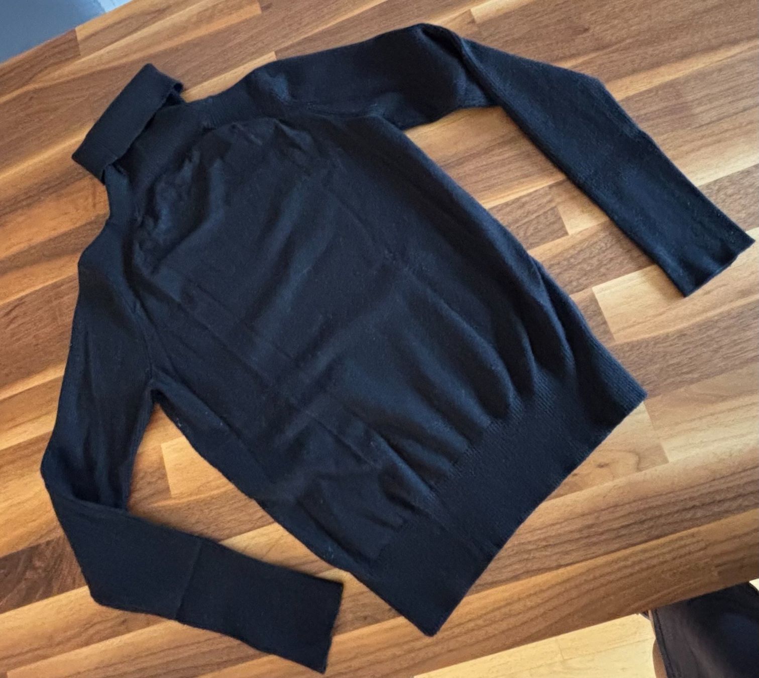 Mango Maglioni & Felpe: Mango / Rollkragenpullover / Schwarz / S – Usato da Winkel venduto da masrisa 1