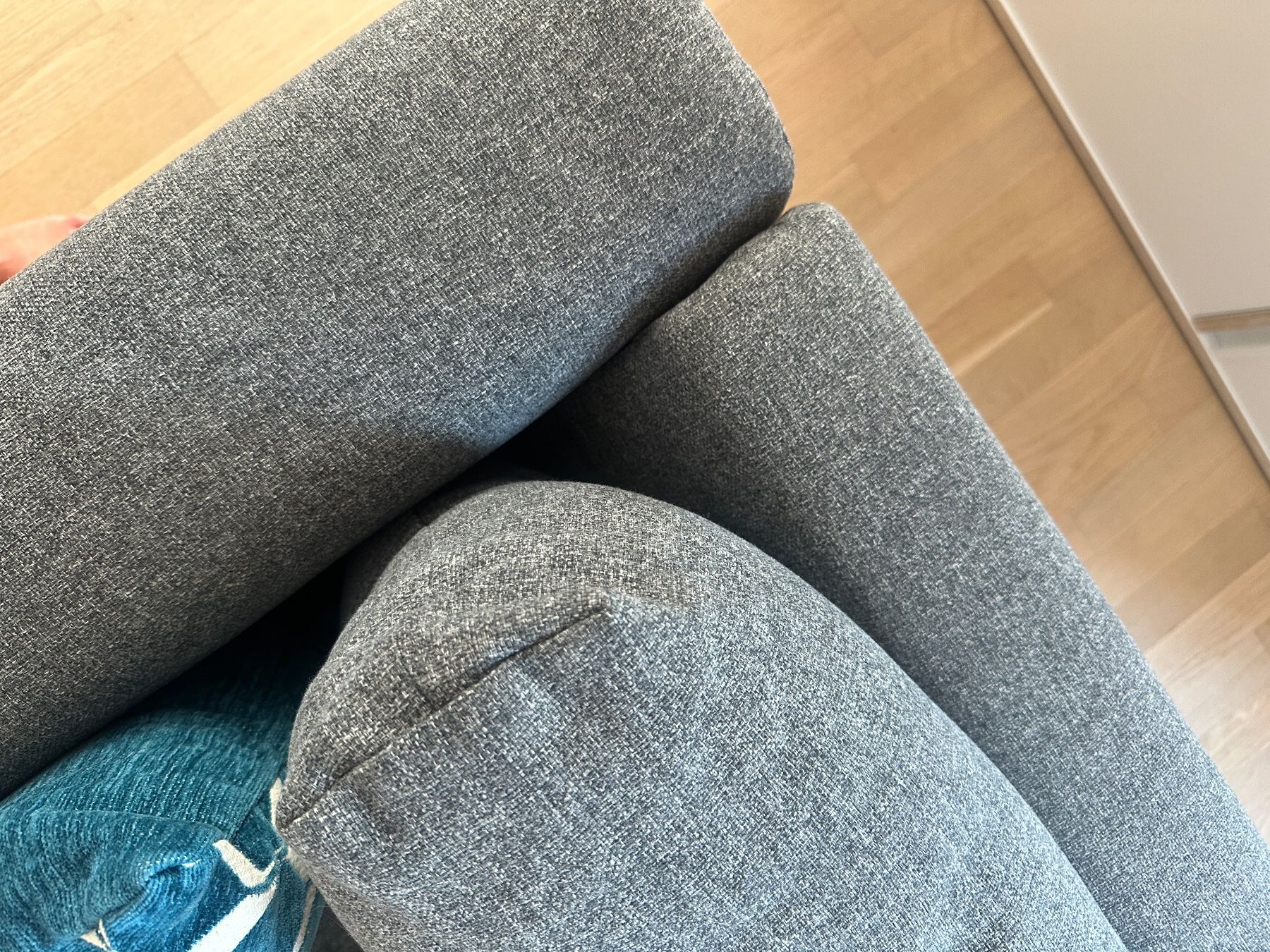 Ikea Divani: Gratis Ecksofa grau Stoff mit Chaiselongue Gebraucht – Usato da Zürich venduto da nor_h7t9 3