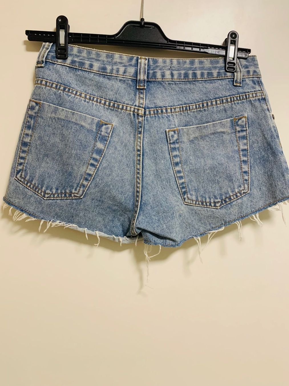 Jeans: Jeansshorts in Gr 38 – Gebraucht aus Basel von iulia_haul 1