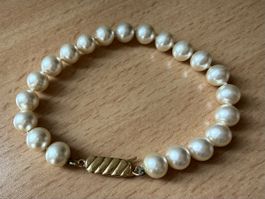 Vintage Perlenarmband mit goldfarbenem Verschluss