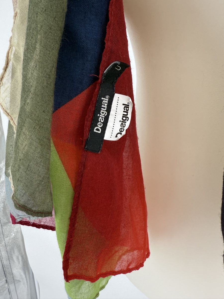 Desigual Foulard & Sciarpe: Desigual Halstuch/ leichter Schal – Usato da Auenstein venduto da moin. 1