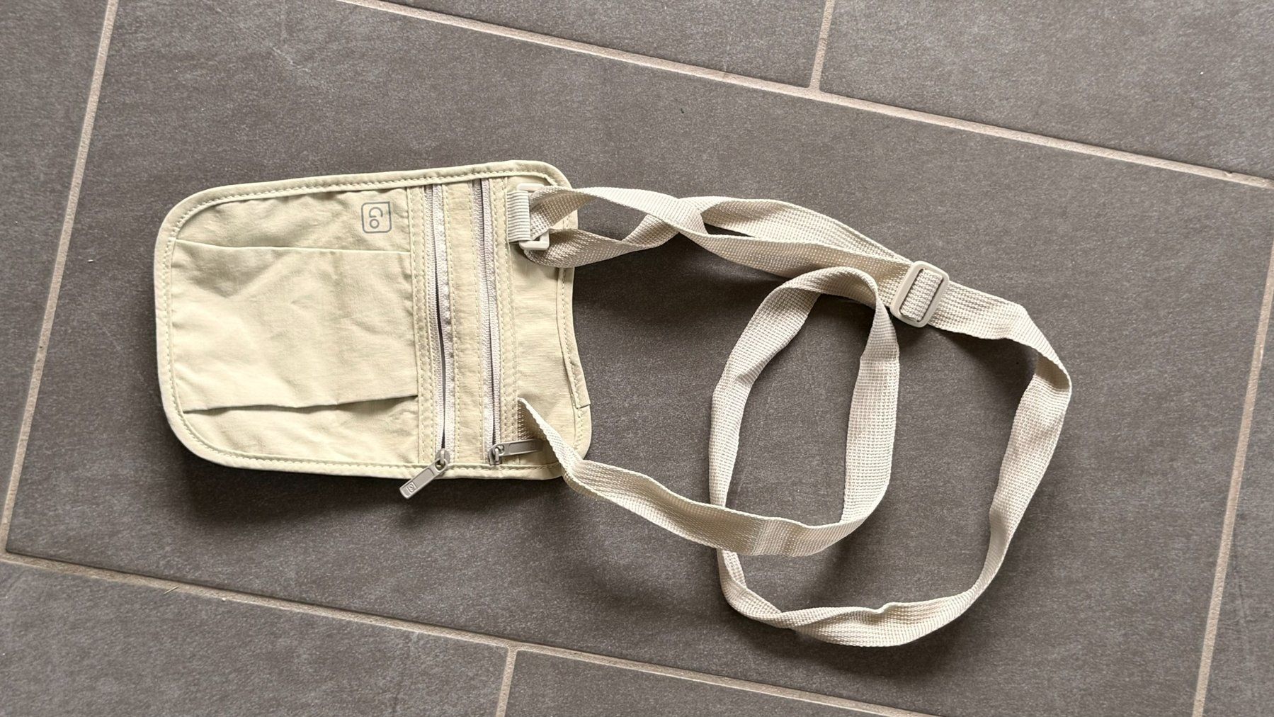Borse: Reisebeutel-Umhänge-Brust-Tasche – Nuovo (secondo la descrizione) da Lommis venduto da manmarmi 2