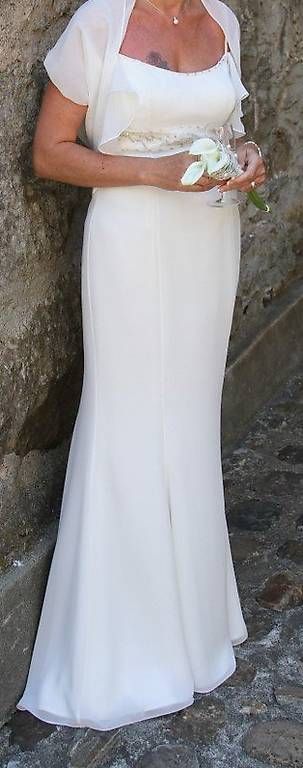 Kleider: Brautkleid – Gebraucht aus Brig von Minu014 2