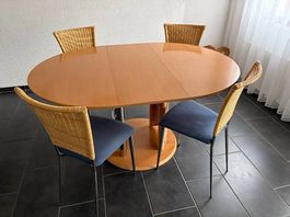 Esszimmertisch mit 4 Stühlen (ausziehbar mit Einlegeplatte)