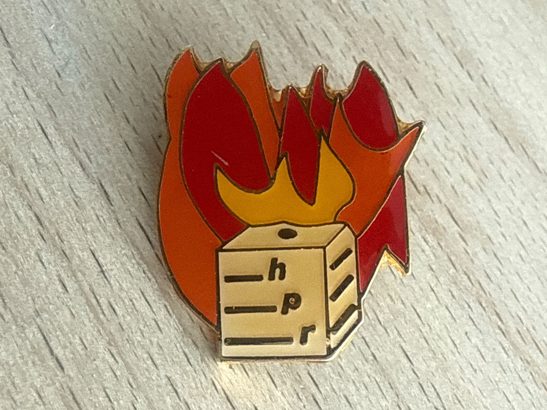 Placchette & Badge: Pin h p r – Usato da Glattbrugg venduto da Schweigmatt