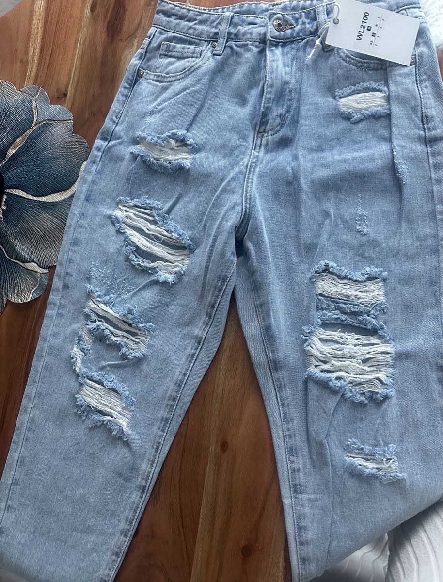 Jeans: High waist Jeans – Neu und originalverpackt aus Frutigen von kat_658p 4