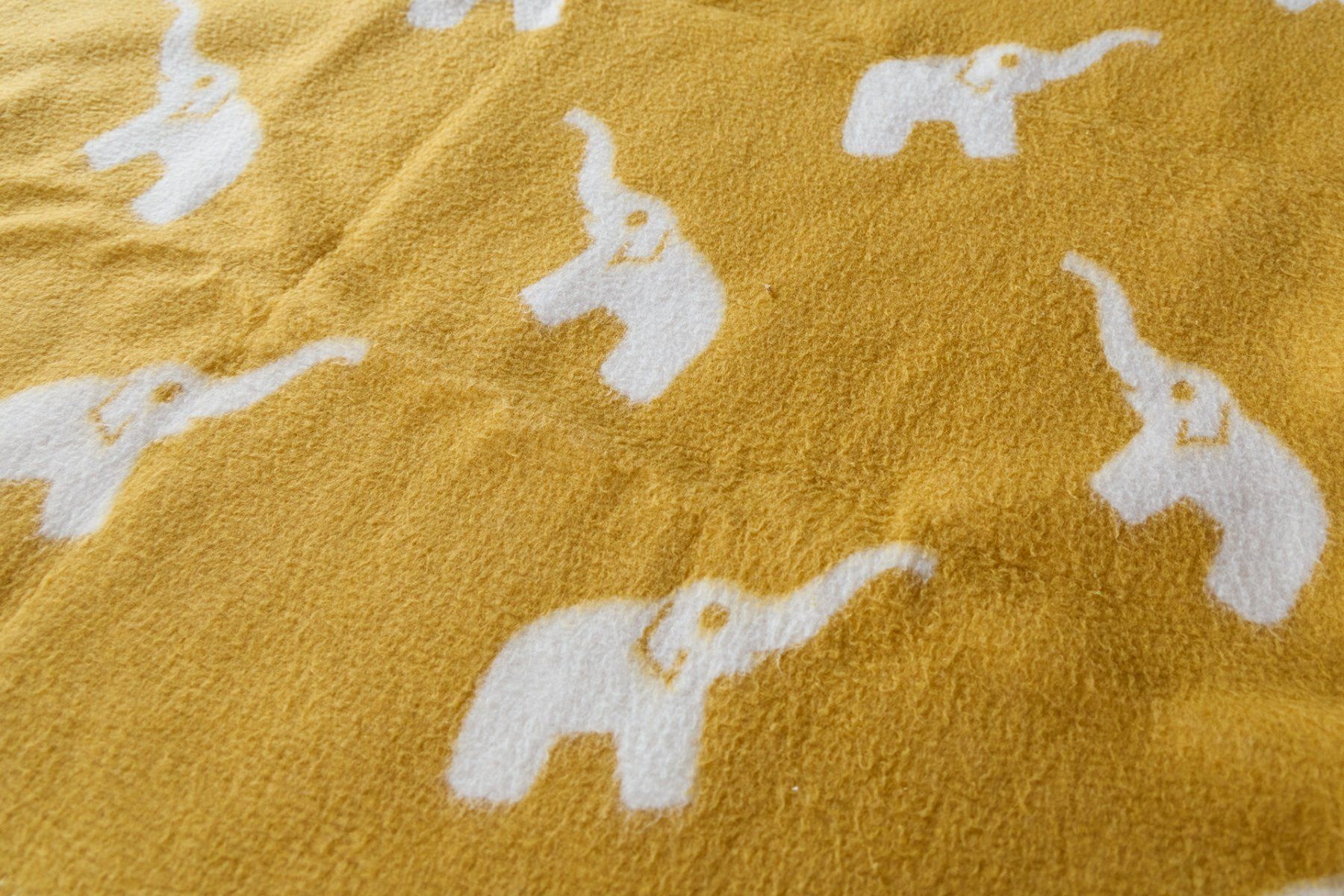 Coperte: baby Winterdecke mit Elefäntli – Usato da Ennetbürgen venduto da JWBT 5