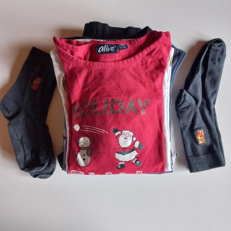 Lot de vêtements taille 134/140/146(10 pièces)