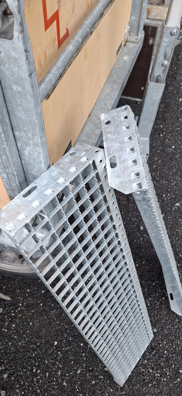 Treppen: treppe, Tritte – Gebraucht aus Reichenbach i. K. von Wskorpion 1