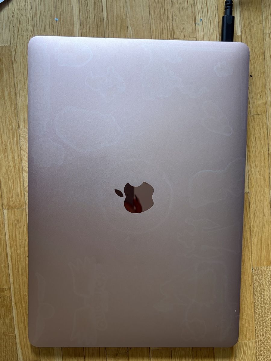 Apple PC: MacBook Air 13" – Usato da Fribourg venduto da Maya.p85