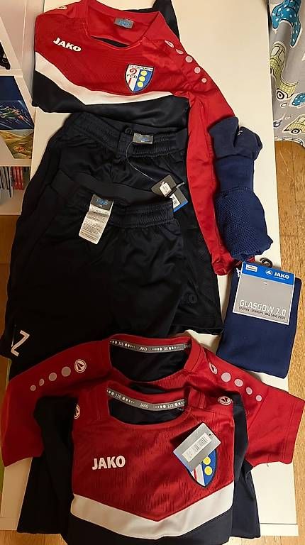 Canottiere & Pantaloni: FC Reinach – Usato da Reinach BL venduto da zim_x7cn