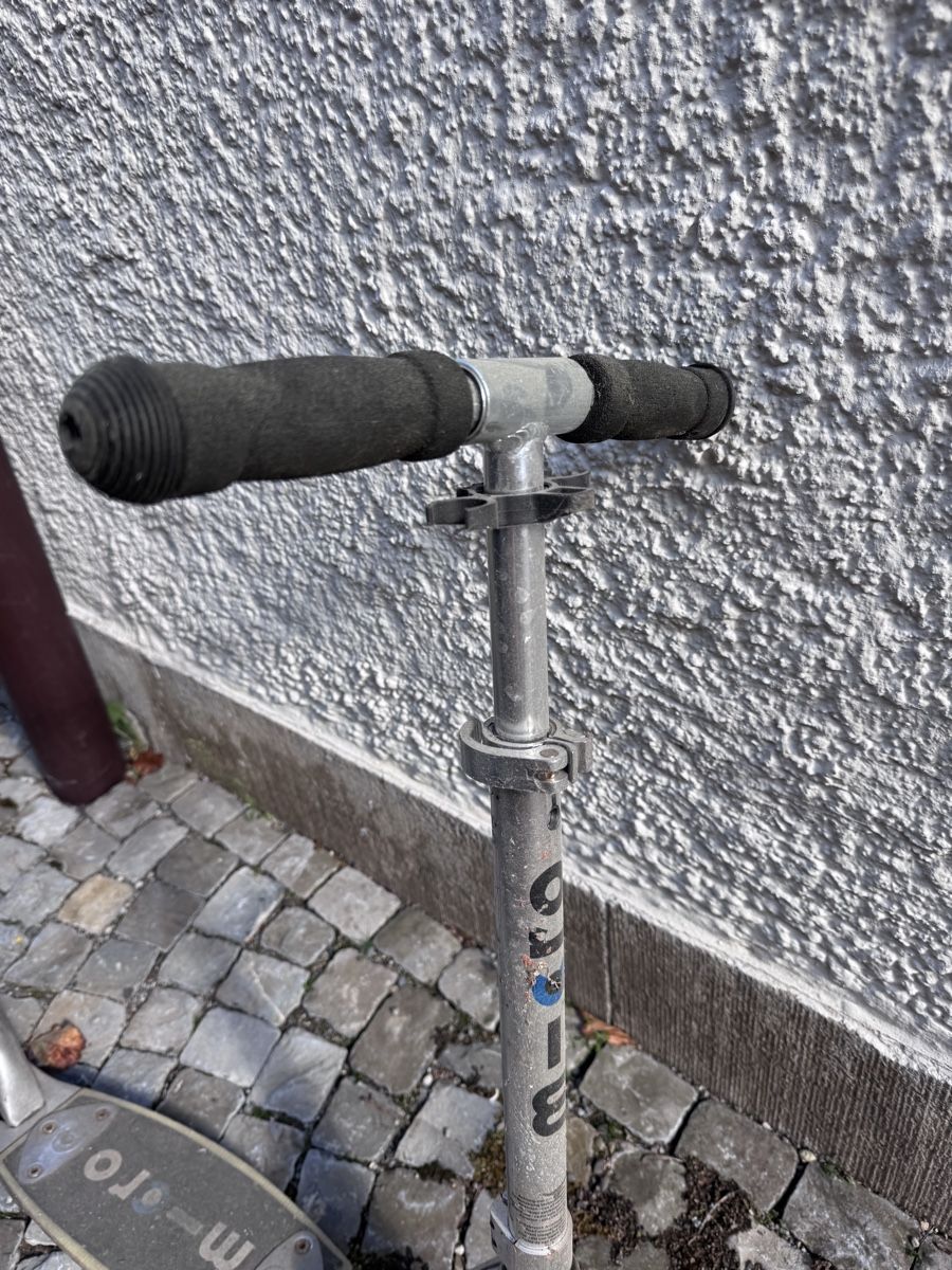 Micro Kickboard: Micro Scooter Roller gebraucht  – Usato da Erlenbach ZH venduto da Locher2048 3