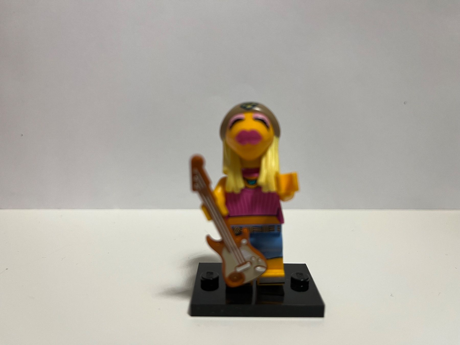 Statuette: Lego Figur Die Muppets Janice – Usato da Uster venduto da Kannabie