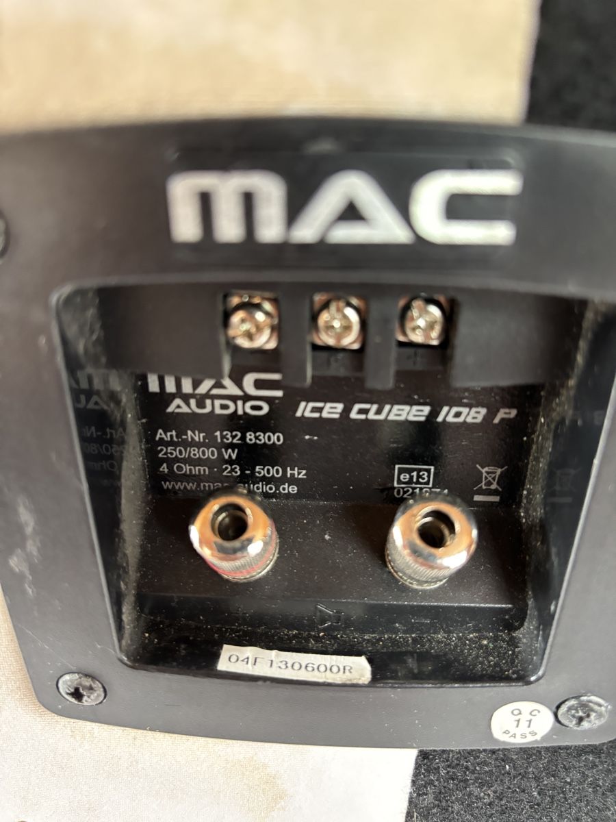 Haut-parleurs: Auto Subwoofer mit Endstufe – D'occasion à Gretzenbach par leo_nmg6 4