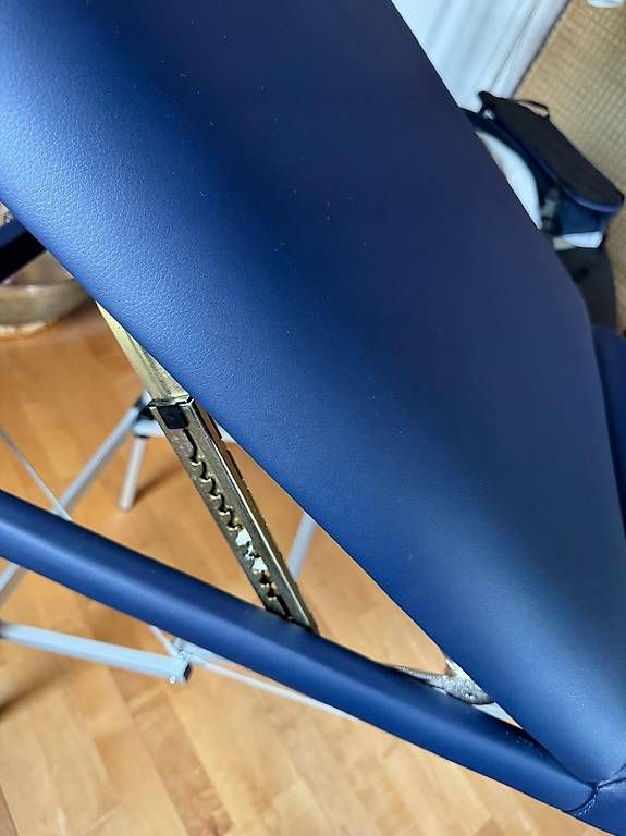 Sedie a sdraio: Massageliege 3-Teilig – Usato da Münchenstein venduto da femke_lammers 2