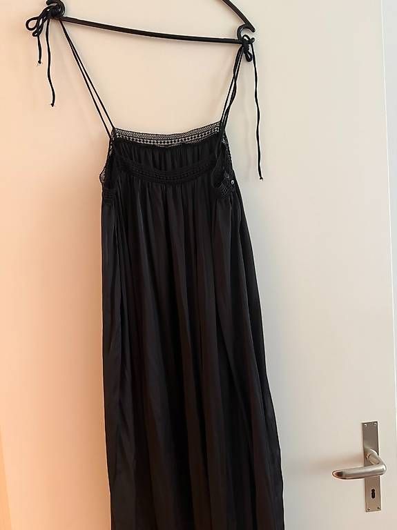 Kleider: ZARA 10 chf, Size L !  – Gebraucht aus Wallisellen von Marij1986 2