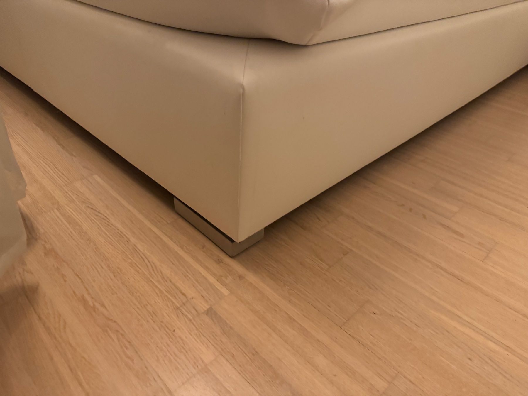 Letti: Weisses Boxspringbett 180×200 cm – Usato da Dietikon venduto da ore_t2nv 1