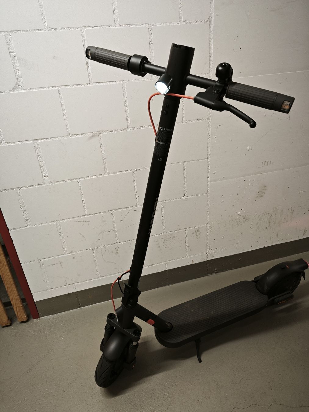 Xiaomi Kickboard: Xiaomi E-Scooter MIT Garantie – Gebraucht aus Obergösgen von SMOCARS 2