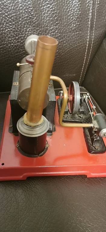 Modellbausätze & Standmodelle: Dampfmaschine  – Gebraucht aus Muttenz von ral_yr2d 3
