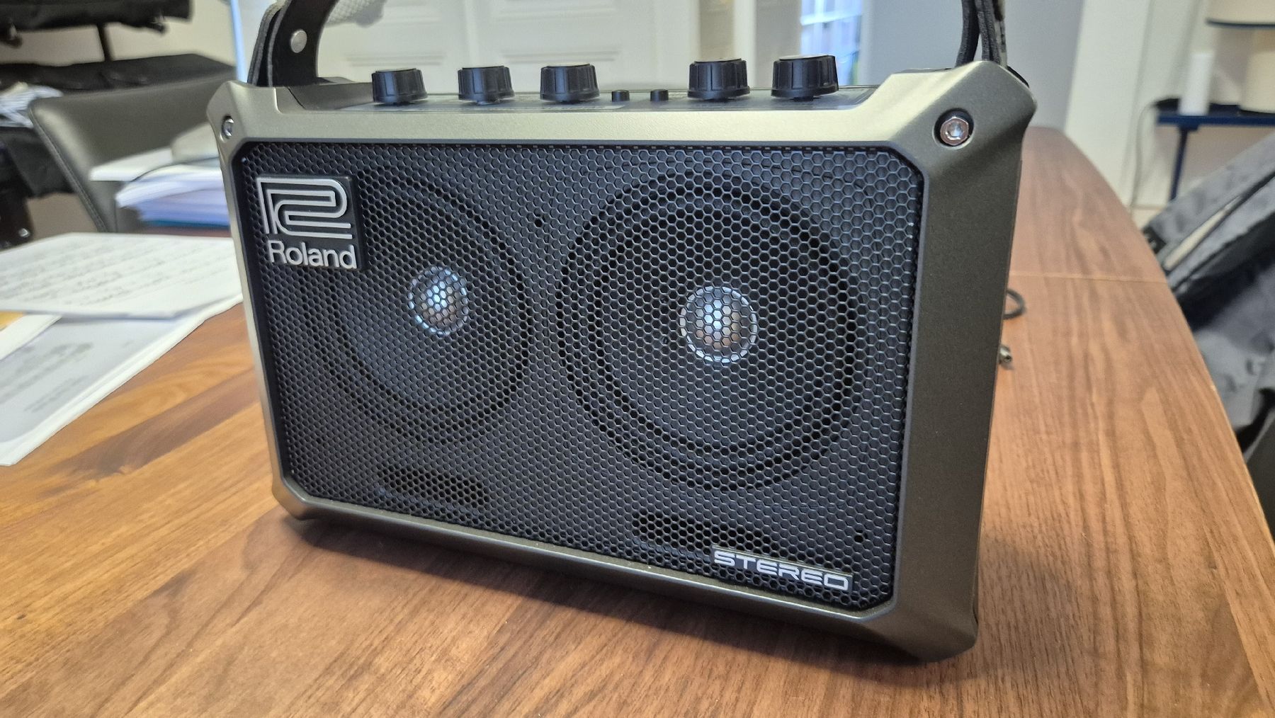 Roland Verstärker: Roland Mobile Cube Stereo Amplifier like new – Neu (gemäss Beschreibung) aus Lausanne von sgo_vm6d