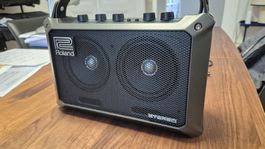 Roland Mobile Cube Stereo Amplifier like new
