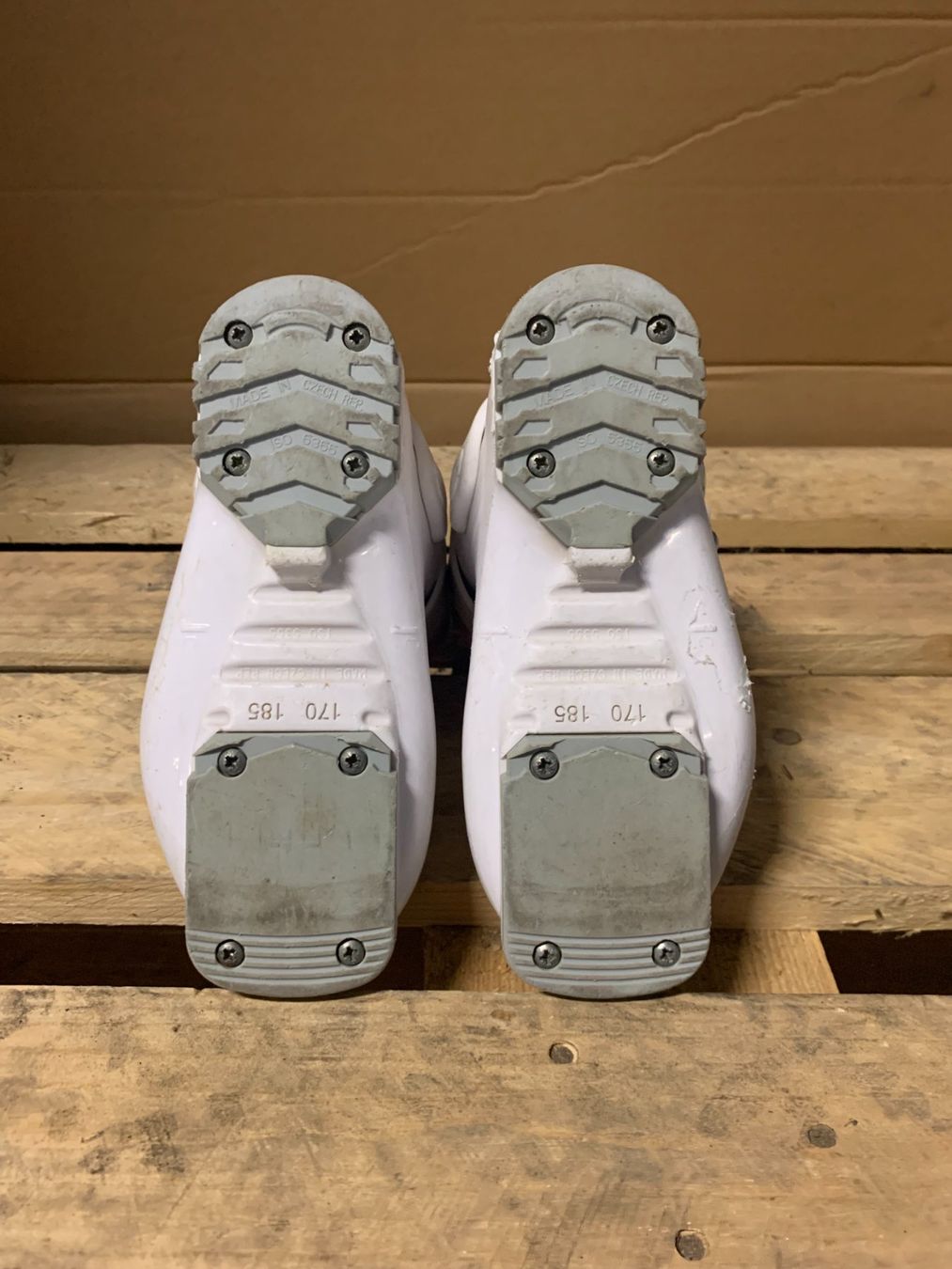 Head Chaussures garçon: Skischuhe, HEAD Z1, Grösse 25 – D'occasion à Schwarzsee par Sidecut 3