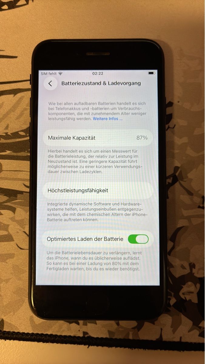 Apple Telefoni cellulari / Smartphones: iPhone SE Gen 3 - 128 GB Akku 87% – Usato da Brusio venduto da WhiteObsidian