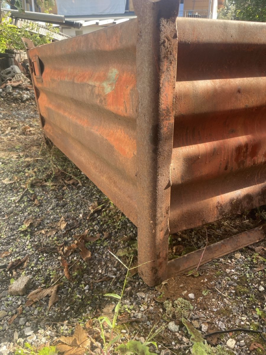 Contenitori & Simili: Stapelbehälter Metall rot gebraucht  – Usato da Weinfelden venduto da MayBlitz1969 1