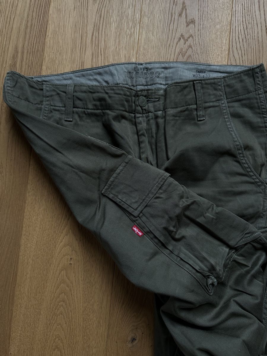Levi's Pantaloni: Levi‘s Cargohose – Usato da Düdingen venduto da kleidungsmarktplatz 1