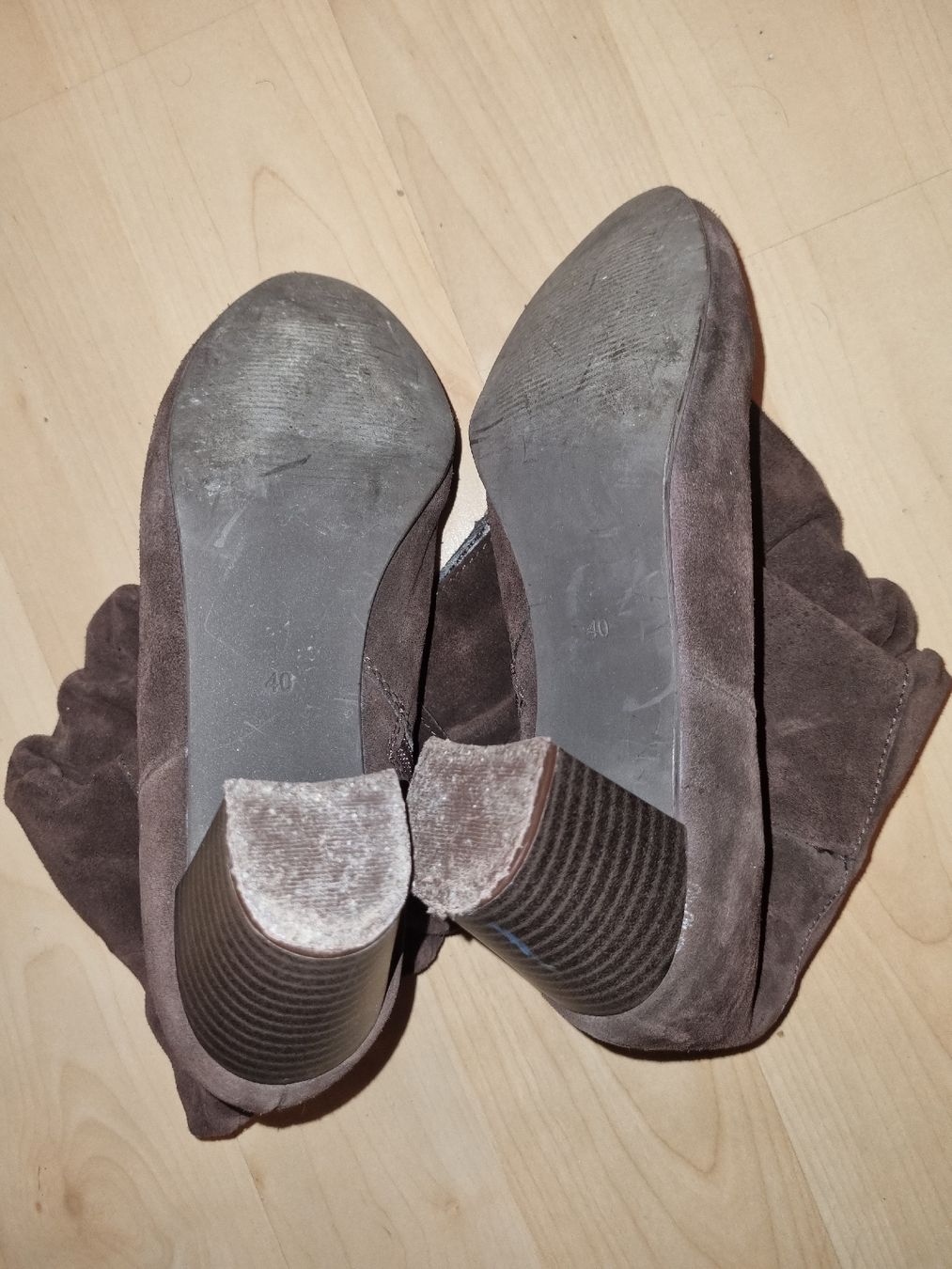 Scarpe da donna: Belles bottines en cuir véritable taille 40 – Usato da Fontainemelon venduto da eli_k78s 4