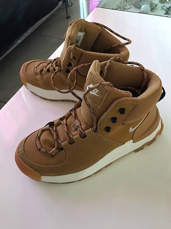 Scarpe da uomo: Nike Wanderschuhe  – Usato da Gutenswil venduto da HD56