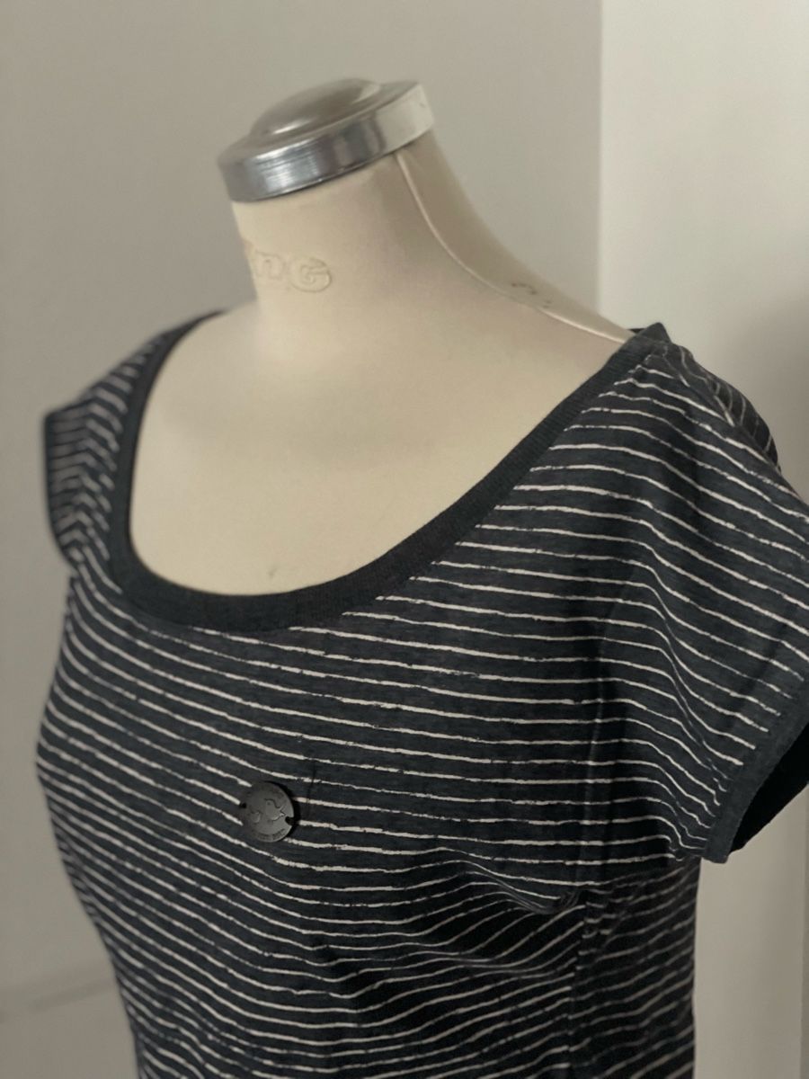 Naketano T-shirt: Naketano Shirt S – Usato da Schaffhausen venduto da marakesch41 1