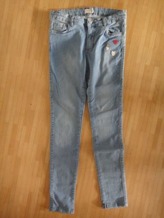 Jeans neu 13-14 Jahre "Sfera". Am Bund verstellbar.