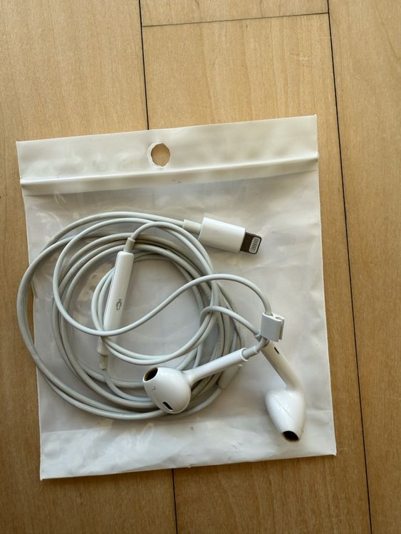APPLE EarPods Kopfhörer mit Kabel für IPhone 7 2