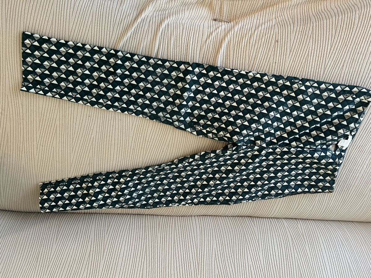 H&M Lotti di vestiti: Kleiderpaket Slacks Hosen Gr. 40 – Usato da Eglisau venduto da loumops 7
